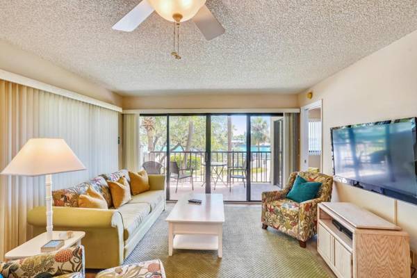 Land's End 202 building 1- Bay View Wonderful Resort Amenities!
