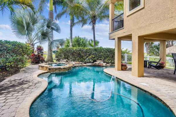 Hidden Treasure - Beach front pool-spa