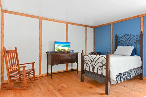 Coyote Station Lodging