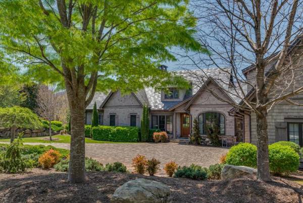 Retreat in Bright's Creek Reserve