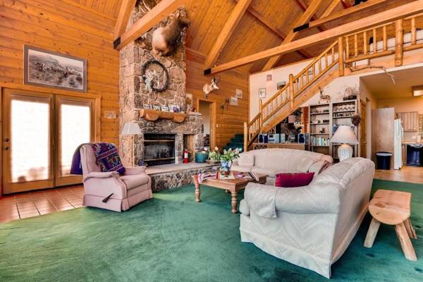 Historic Rollin' High Sipal Ranch - Secluded Ranch with Panoramic Views Near Buena Vista