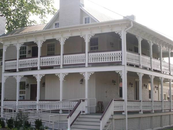 Hopkins Ordinary Bed Breakfast and Ale Works