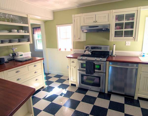 Foster's Bethel Beach Inn