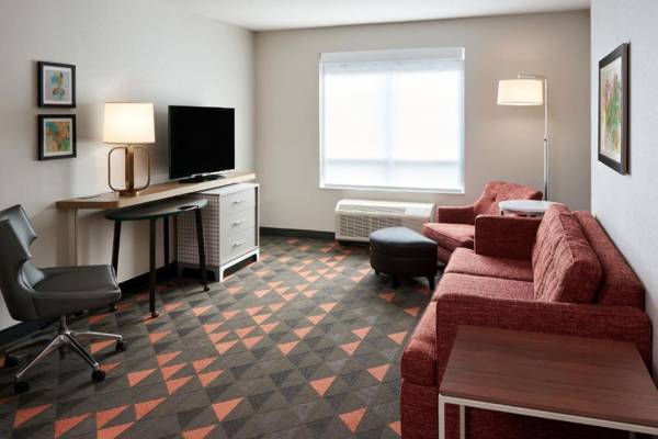 Workspace - Holiday Inn & Suites Philadelphia W - Drexel Hill an IHG Hotel