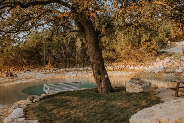 Perch - Texas Perch Haus with a Twin Sisters View