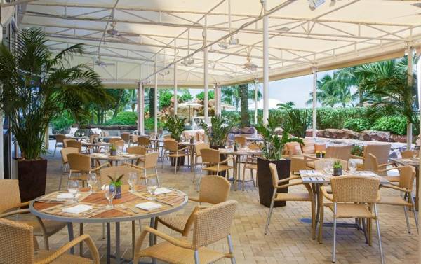 Trump International Beach Resort