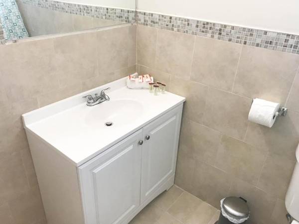 Sunny Isles Apartments by MiaRentals