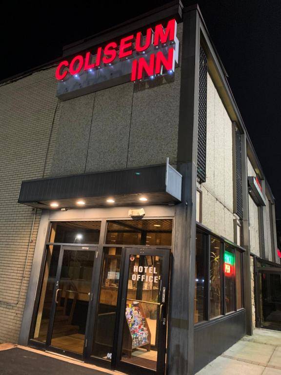 Coliseum Inn & Suites - Garden City Long Island