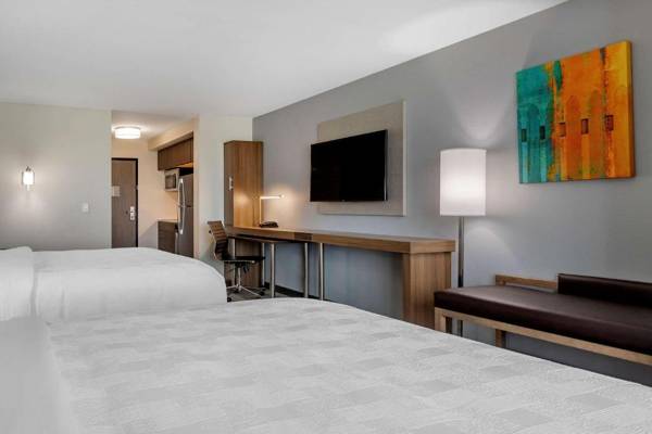 Workspace - MainStay Suites Waukee-West Des Moines