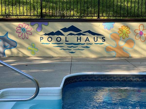 Pool Haus