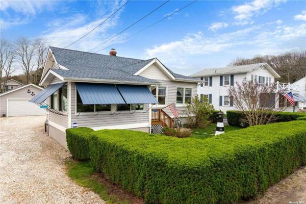 Lovely Beachfront home Mattituck Southold North Fork Farms Beac