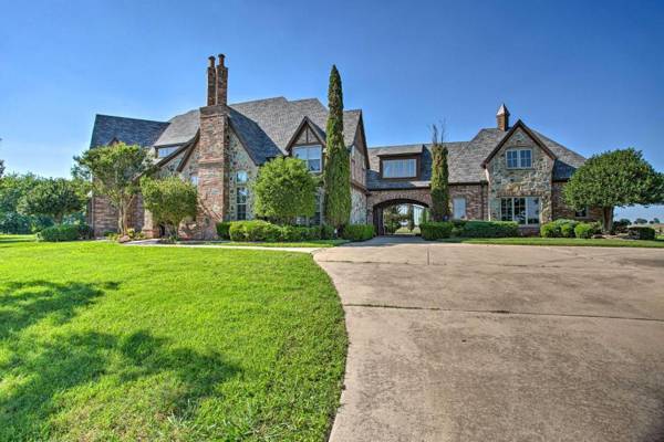 Lavish Celina Home with Patio and Game Room!