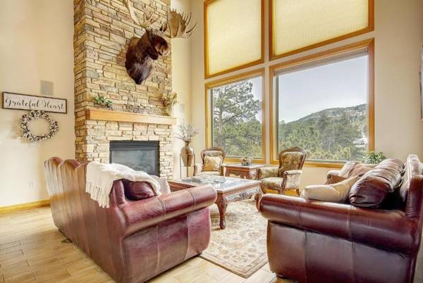 TER9659 - Secluded & Spacious Mountain Getaway