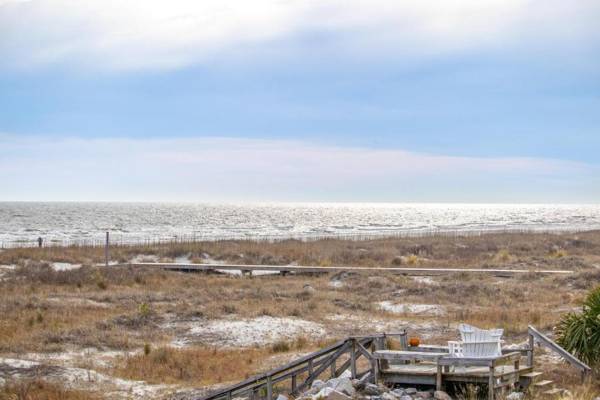 102 John Fripp Villa