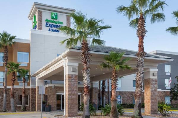 Holiday Inn Express & Suites. an IHG Hotel