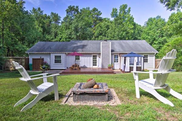 Lovely Mtn Cottage with Hot Tub BBQ and Fire Pit!