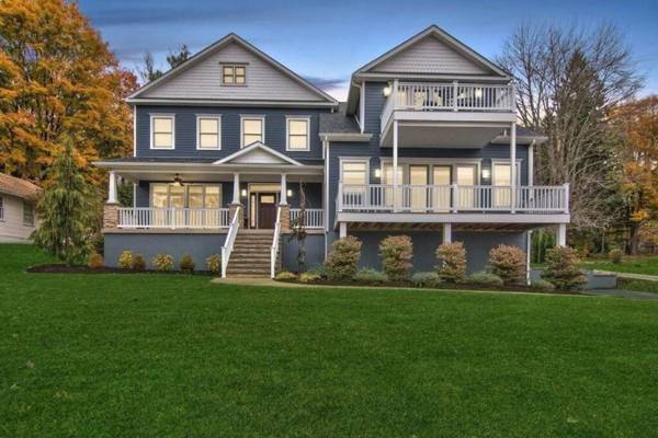 Luxurious Lake View Home on Crystal Lake- Elk mtn