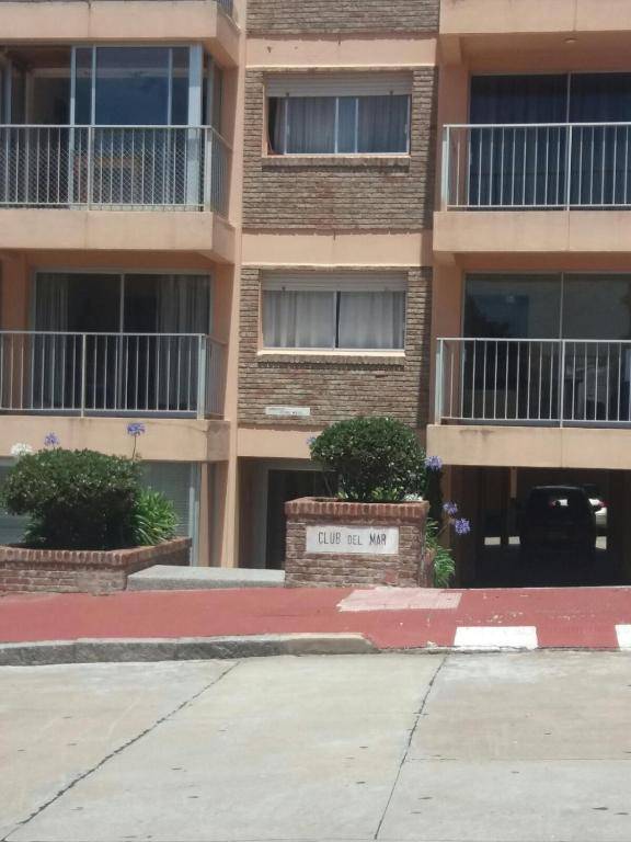 Edificio Club del Mar
