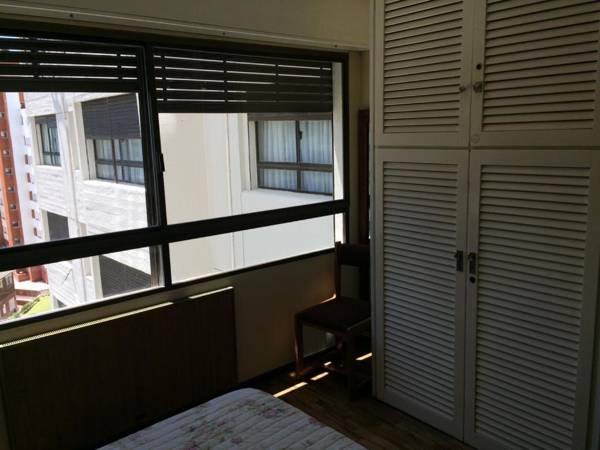 Edificio Parquemar Center FRENTE AL MAR piso 8 LOS DEDOS Garage y amenities