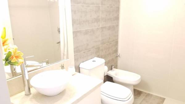 PENTHOUSE CON TERRAZA PARRILLERO Y JACUZZI PROPIO IDEAL ÉPOCA CON PANDEMIA -Edificio Jardins Del Est San Rafael-