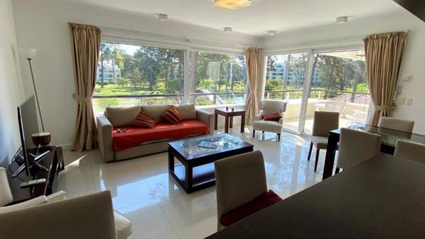 Green Park Solanas Apartamento Penthouse 2 Pisos Vista al lago en Esquina