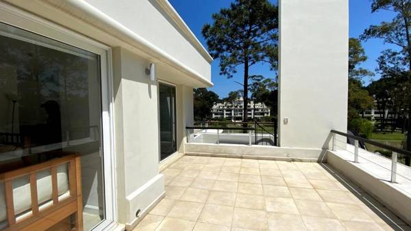 Green Park Solanas Apartamento Penthouse 2 Pisos Vista al lago en Esquina