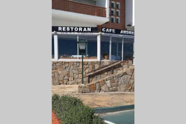 Apartamento en Edificio Vanguardia frente al mar