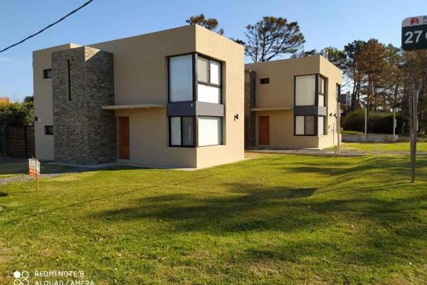 HORNEROS Moderna Casa a metros de la playa San Francisco