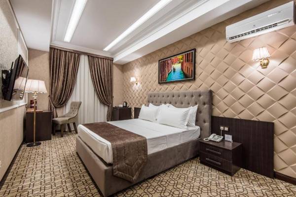 The Royal Mezbon Hotel & SPA