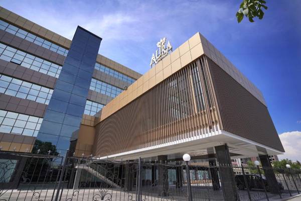 AURA HOTEL