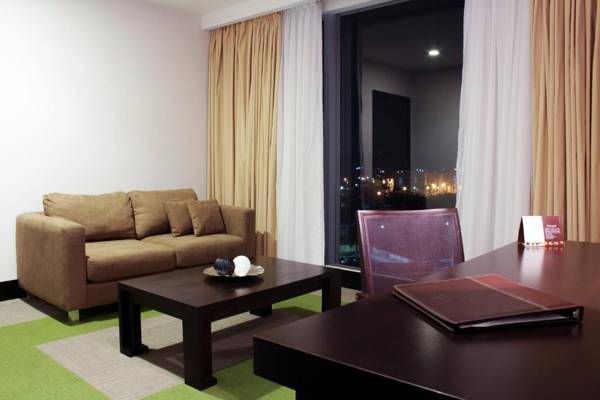 Hotel Trinitarias Suites