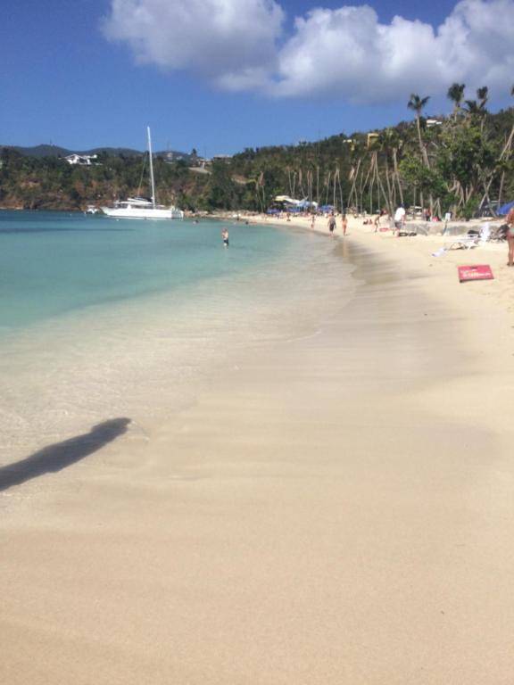 St Thomas Bnb on Sailboat Ragamuffin incl meals water toys