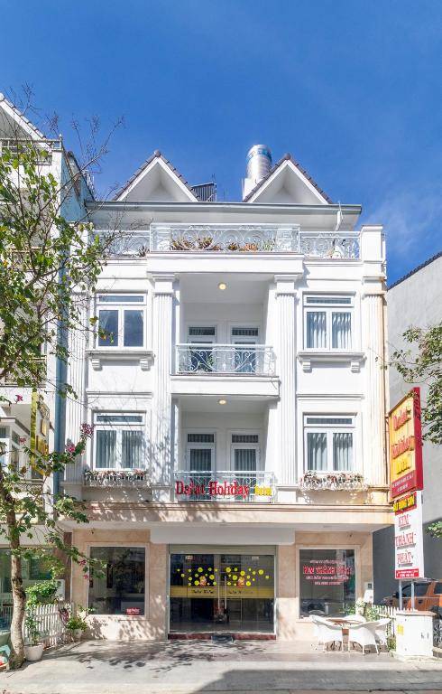 Dalat Holiday Hotel