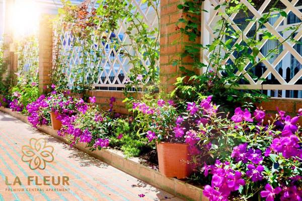 La Fleur Premium Central Apartment