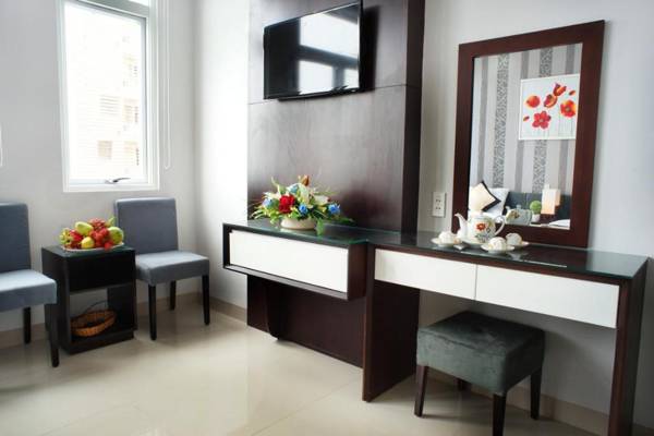 Hanoi Blue Hotel - The Water Front