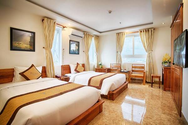 Titan Hotel Da Nang