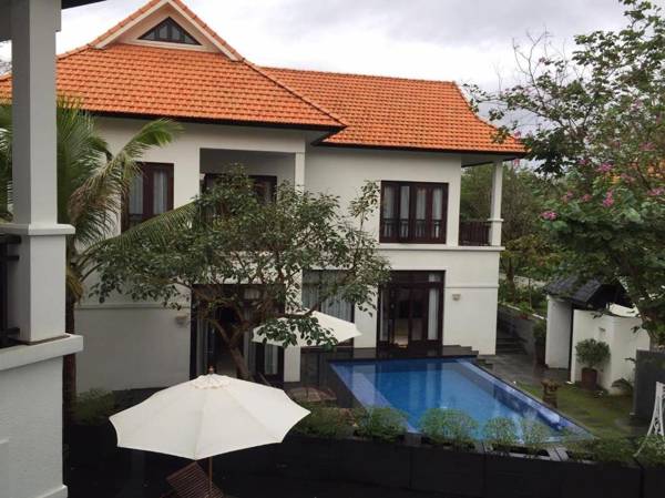 Villa 4 BR Furama Da Nang- Free Pick up