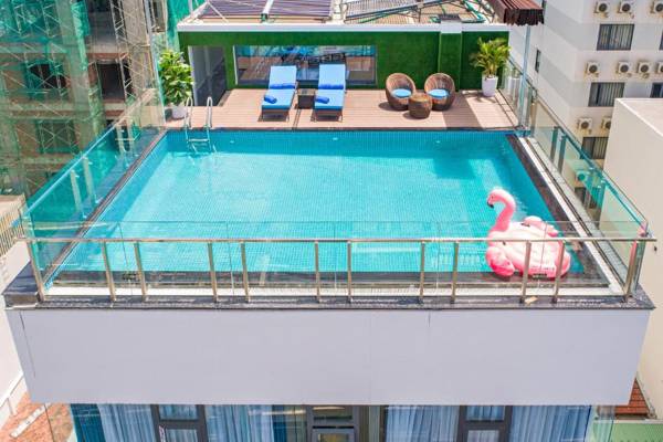 Celina Hotel & Apartment