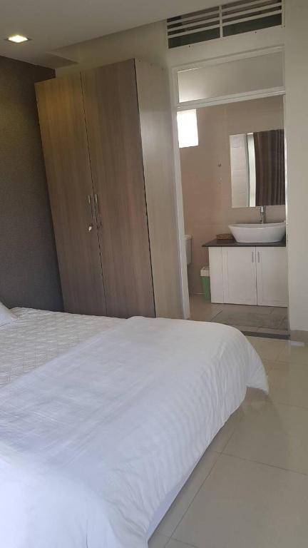 Riverside Villa Homestay