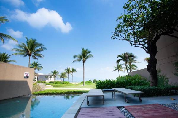 Villa 3BR Beachfront hyatt Da Nang- free pick up airport