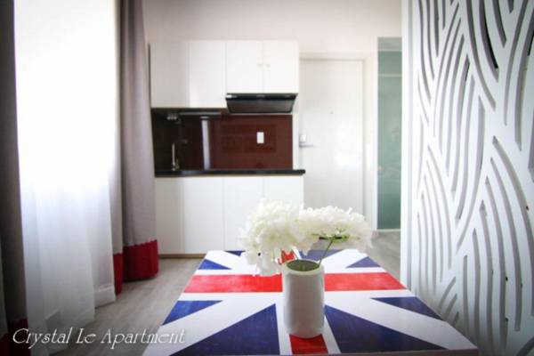Crystal Le Apartment Danang ( London Style)