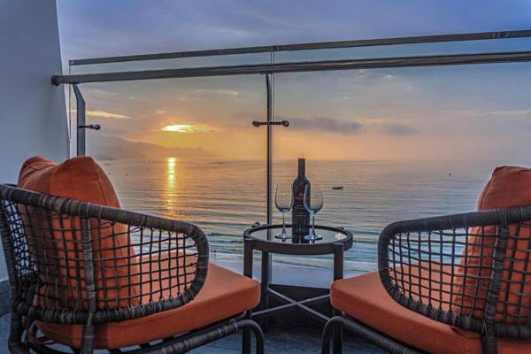 Le Sands Oceanfront Danang Hotel