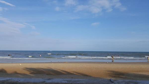 Nice seaside Blue Sapphire A603