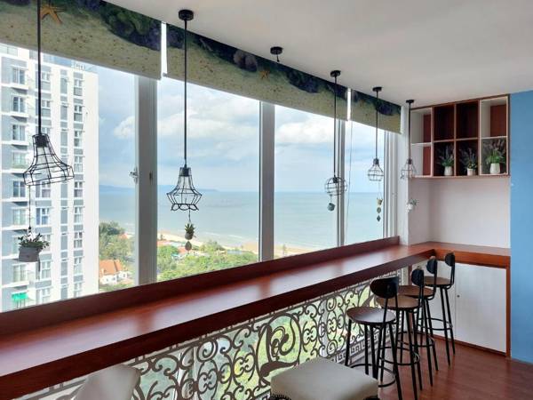 Pooh House 8 - infinite view