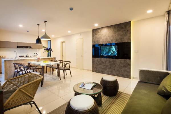 Quan's Villa 3 @ Oceanami Villas