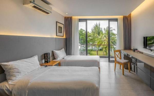 Saint Simeon Resort Villa Owner