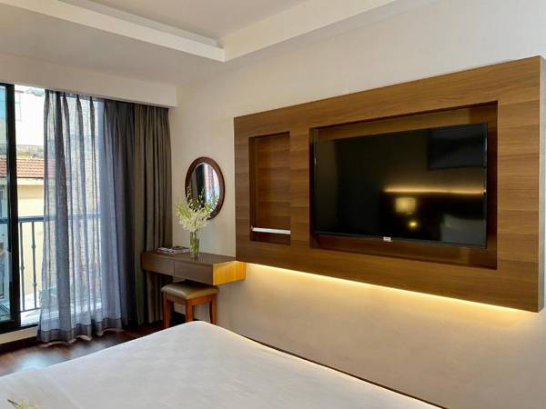 Central Park Saigon Hotel
