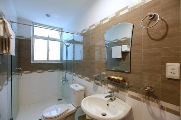 Lucky Star Saigon Hotel