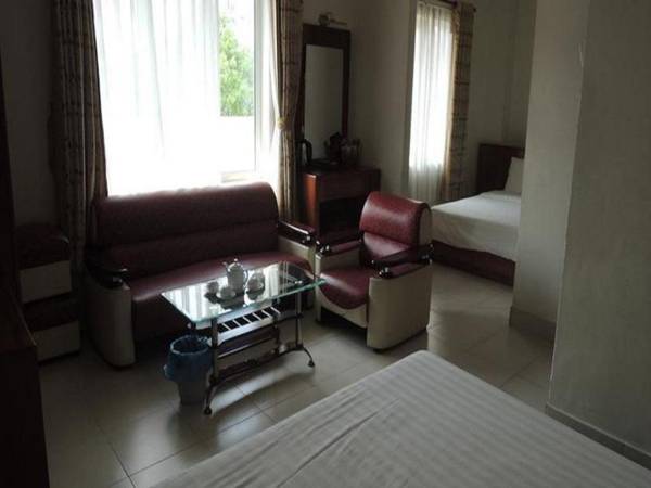 Binh Hung Hotel