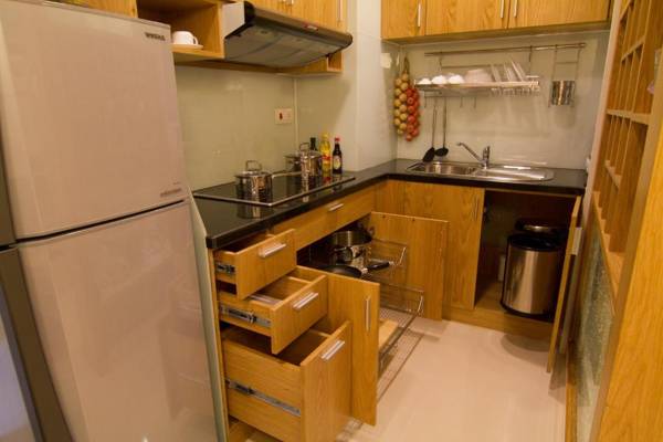 Mayfair Suites - WMC Tower